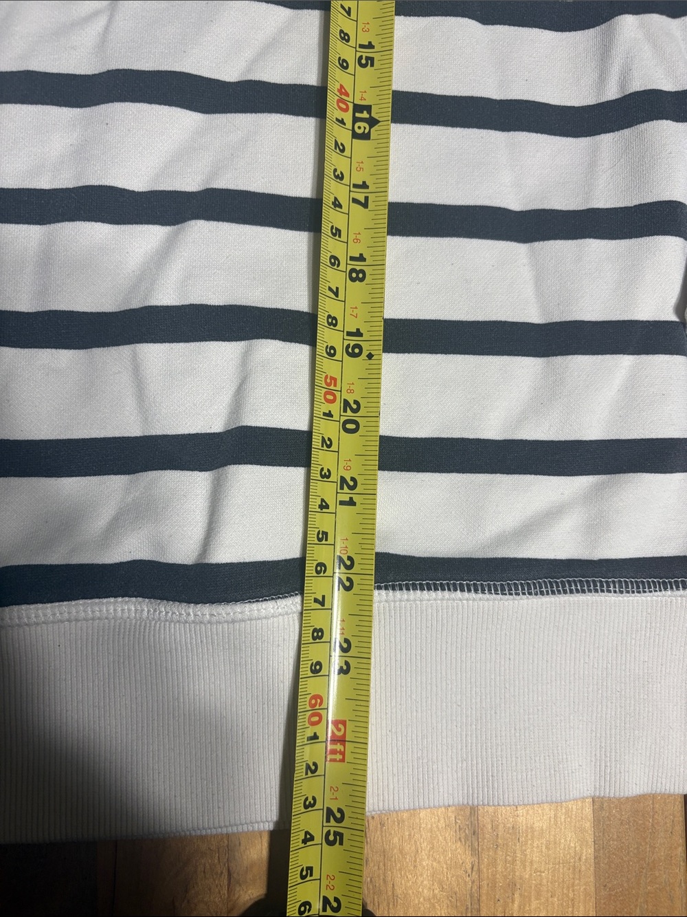 H&M MAMA Maternity Pullover Sweatshirt - Picture 8 of 9